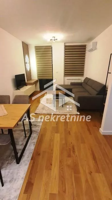 Zvezdarska Šuma | 4zida.rs