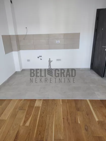 Jelene Anžujske | 4zida.rs