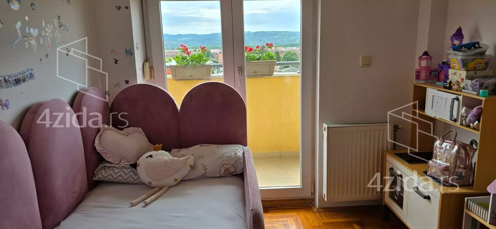 Dvoiposoban stan | 4zida