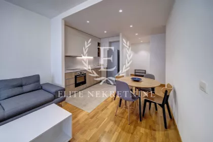 Bulevar Vudroa Vilsona bb | 4zida.rs