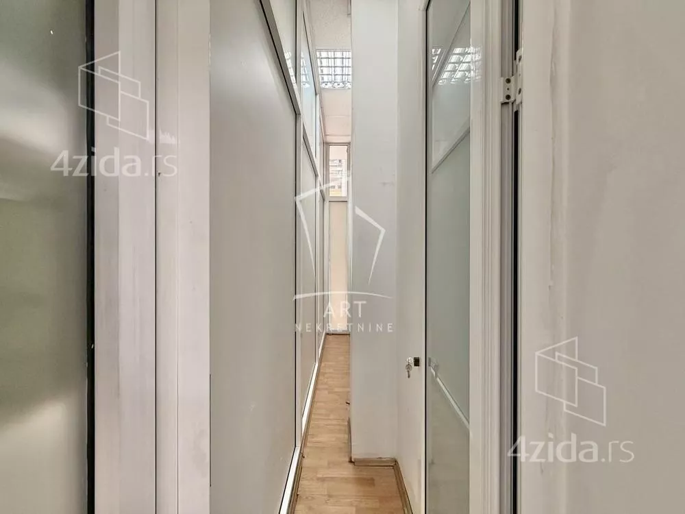 Lokal | 4zida