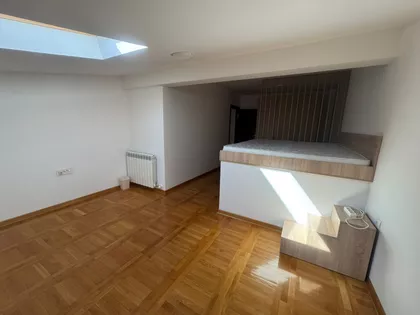 Slavujev Venac | 4zida.rs