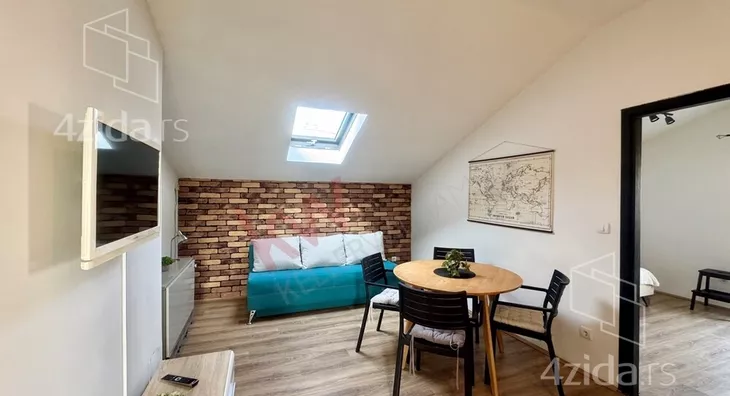 Petosoban stan | 4zida