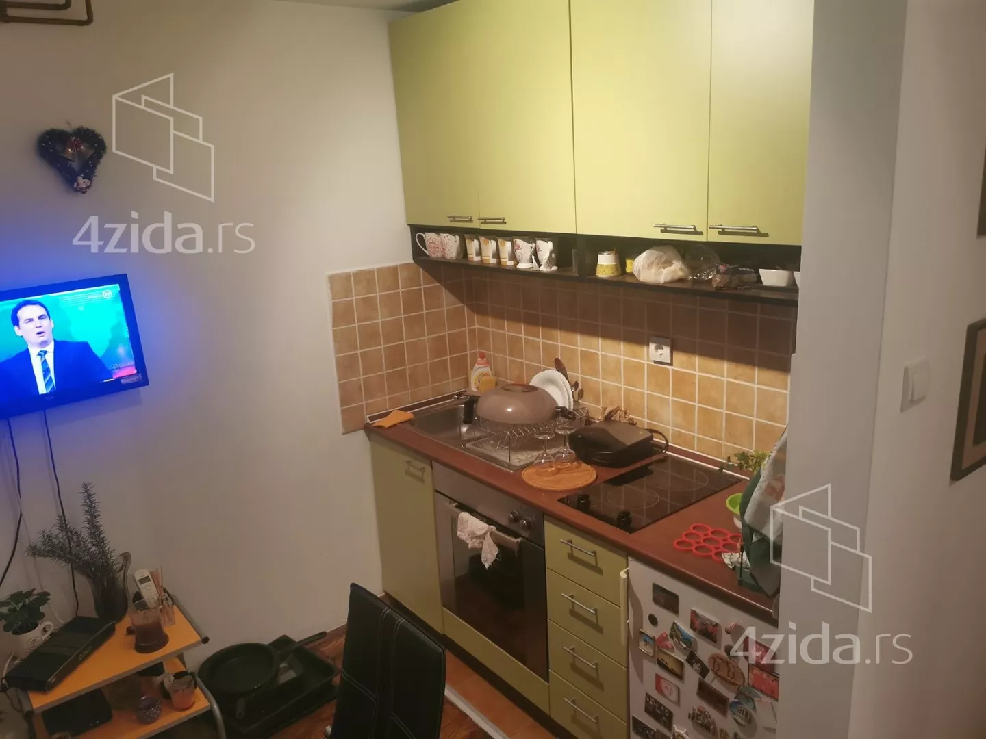 Jednoiposoban stan | 4zida