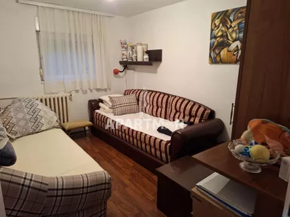 Ismeta Mujezinovića | 4zida.rs