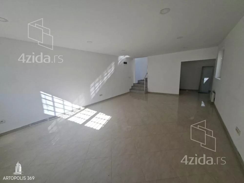 Lokal | 4zida