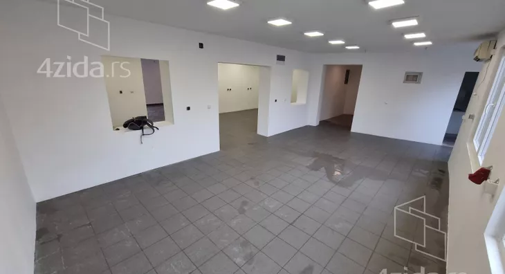 Poslovni prostor | 4zida