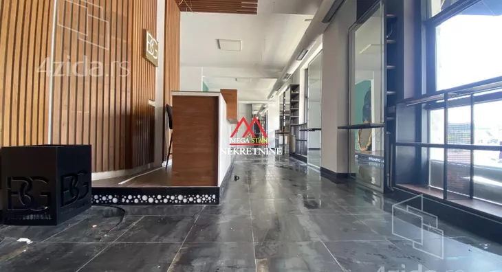 Poslovni prostor | 4zida