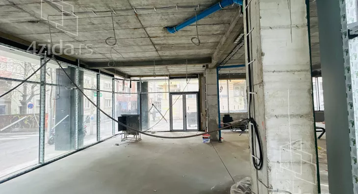 Poslovni prostor | 4zida