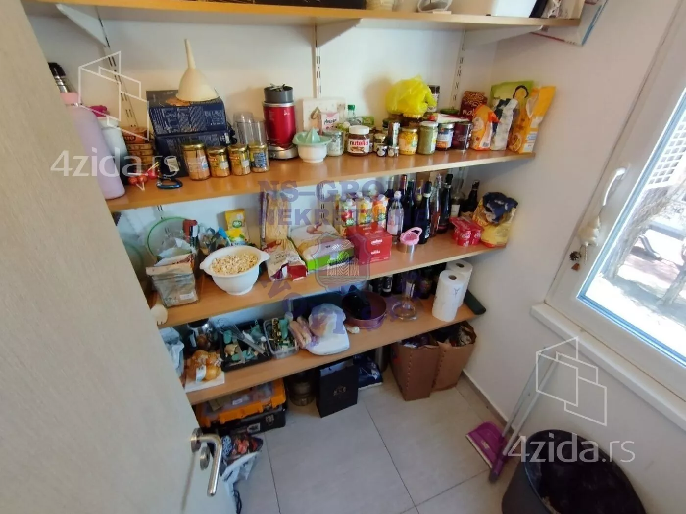 Troiposoban stan | 4zida