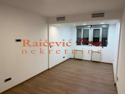 Ratka Mitrovica | 4zida.rs