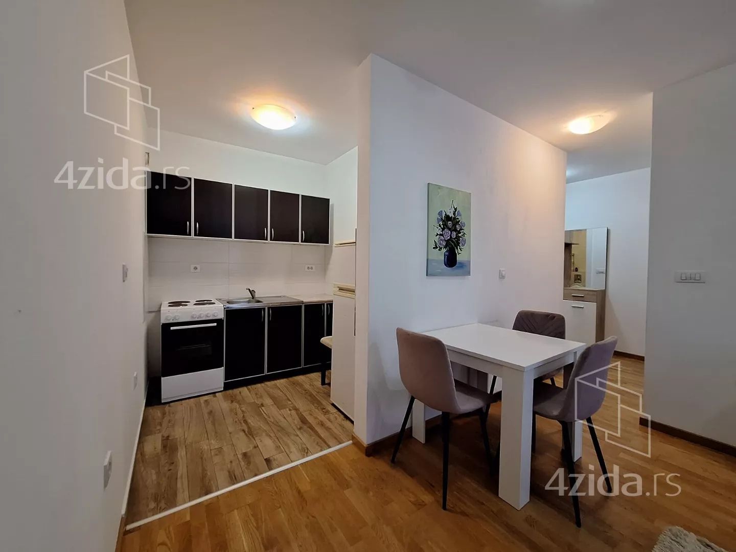 Jednoiposoban stan | 4zida