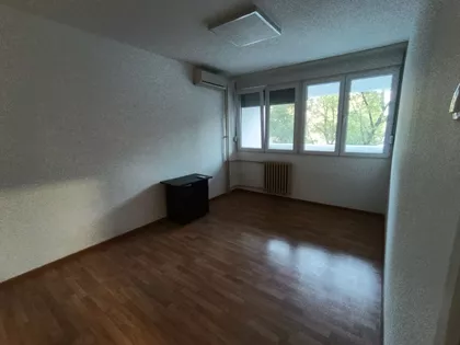 Bulevar Nikole Tesle 32 | 4zida.rs