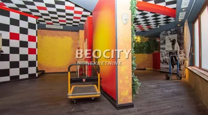 Jovana Ćirilova | 4zida.rs