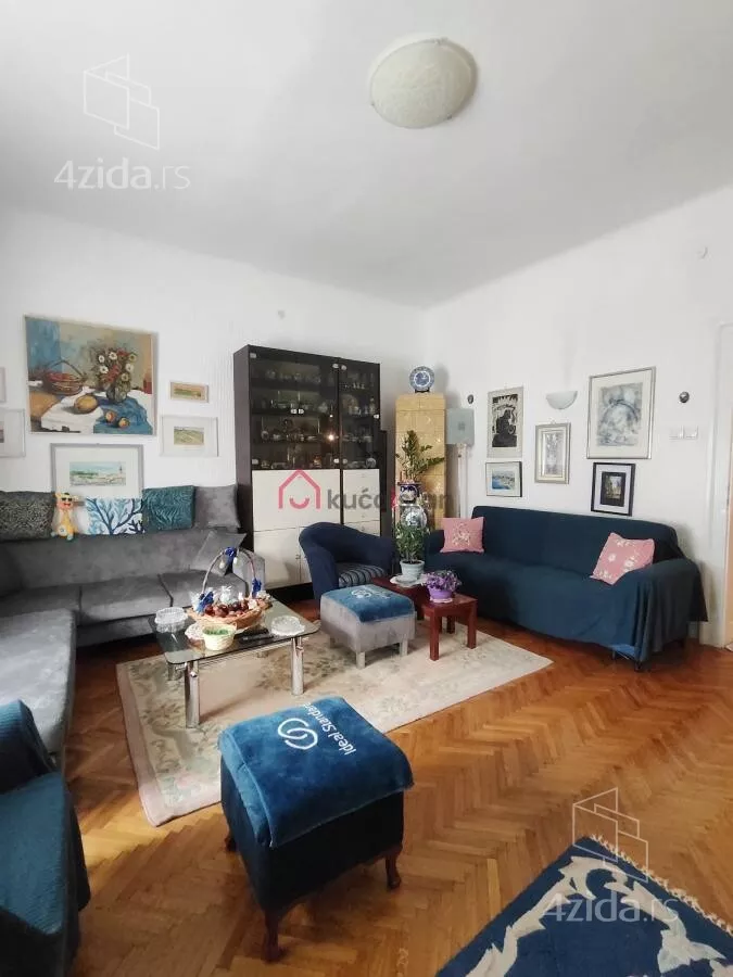 Šestosoban stan | 4zida