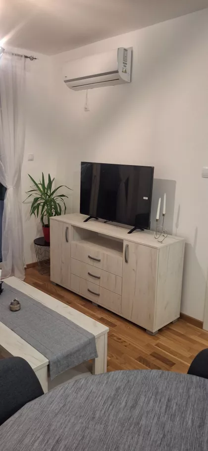 Božidara Adžije 10 | 4zida.rs