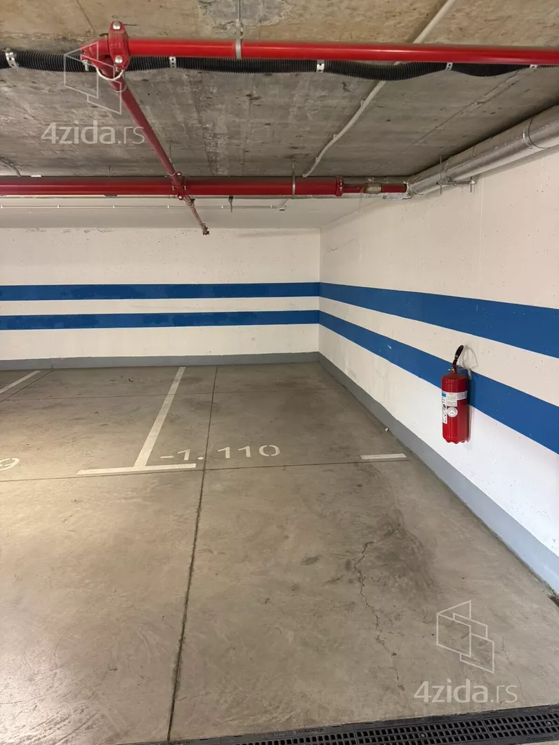 Garaža | 4zida