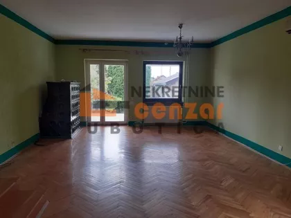 Mali Bajmok | 4zida.rs