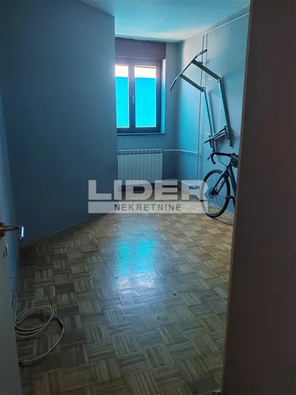 Čajnička | 4zida.rs