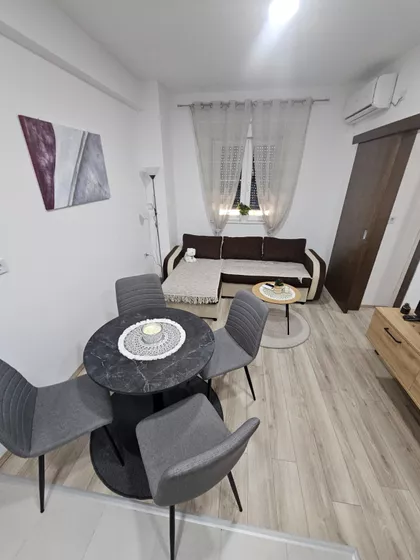 Stevana Ivanovića 1a | 4zida.rs