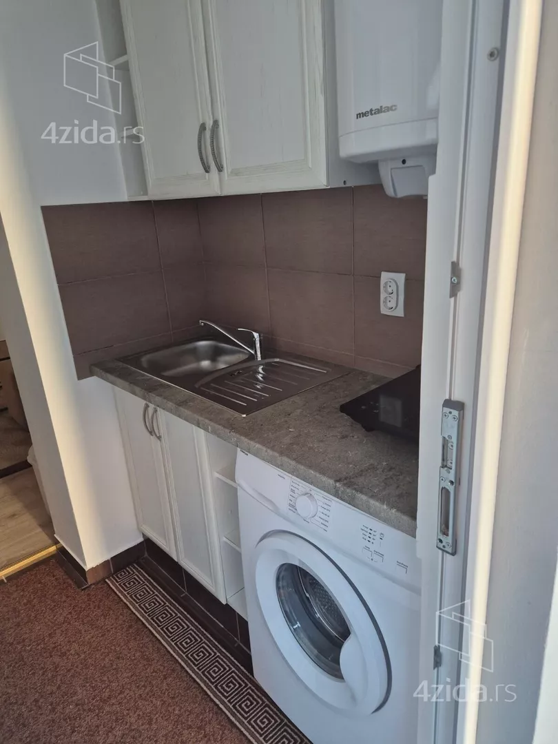 Garsonjera | 4zida