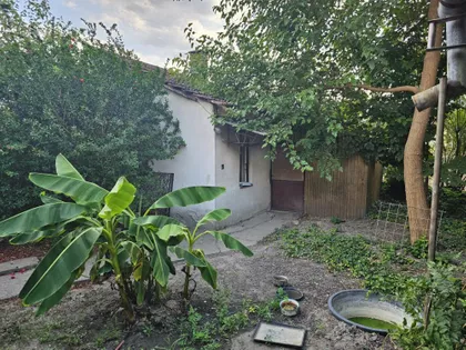 Mali Radanovac | 4zida.rs