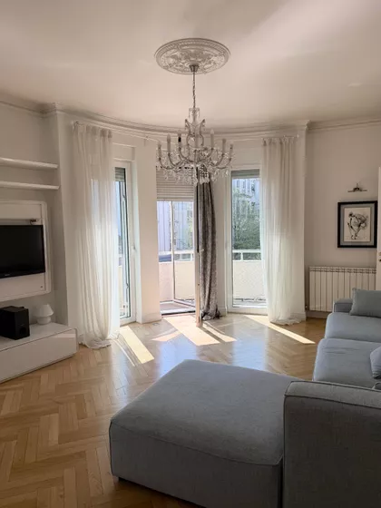 Gospodar Jevremova | 4zida.rs