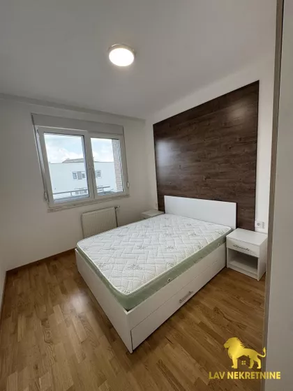 RUMENAČKI PUT | 4zida.rs