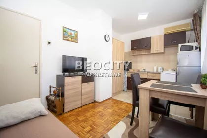 Blok 11c - Stari Merkator | 4zida.rs