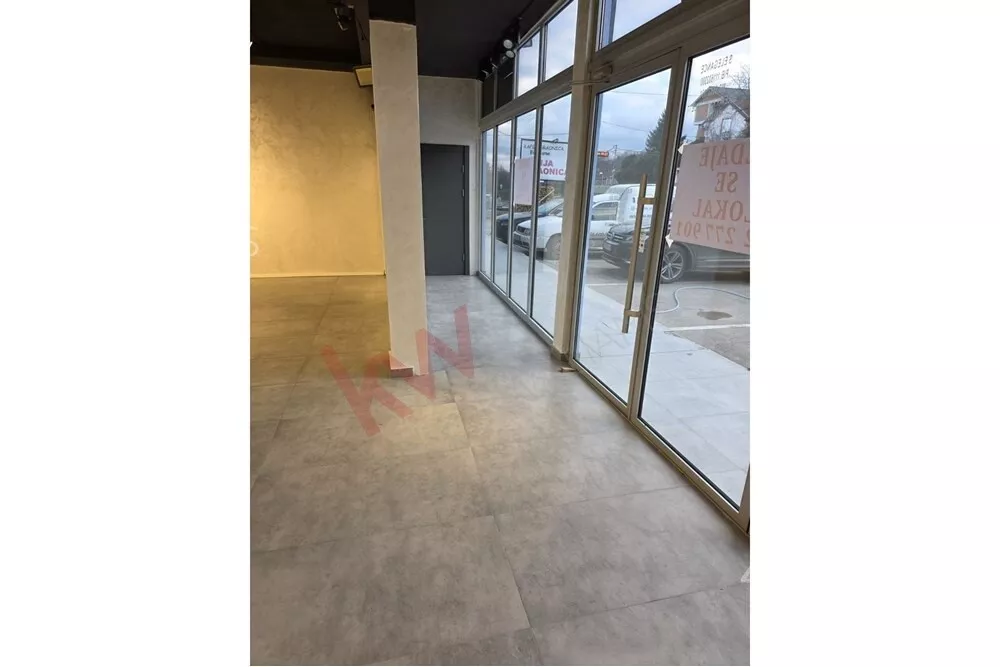 Poslovni prostor | 4zida