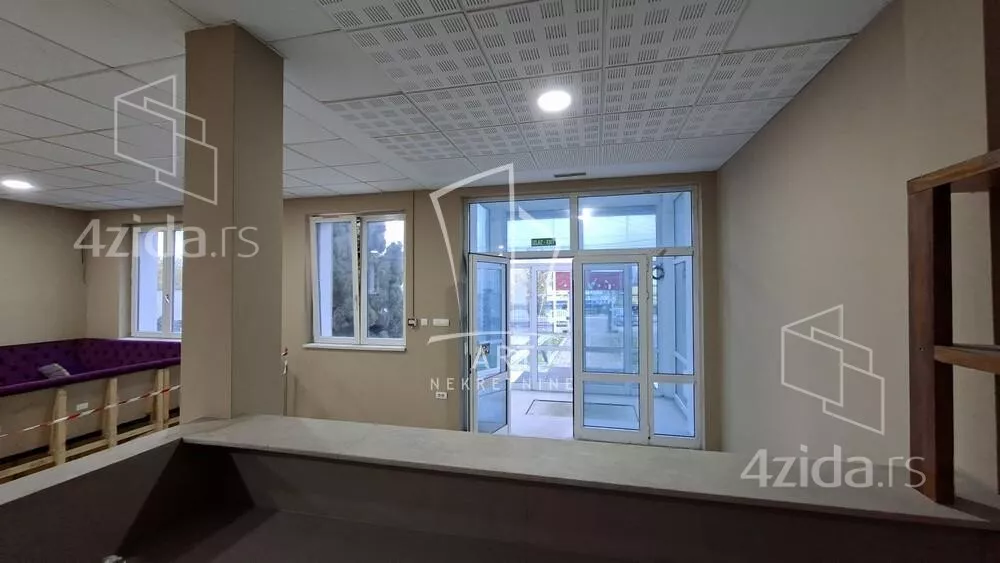 Poslovni prostor | 4zida