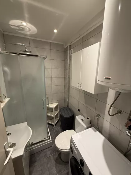 Valentina Vodnika | 4zida.rs