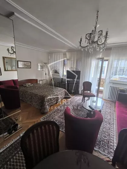 Karnegijeva | 4zida.rs