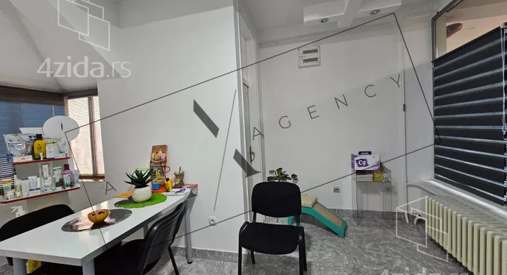 Poslovni prostor | 4zida