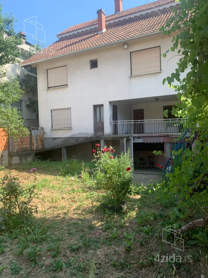 3-etažna kuća | 4zida