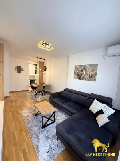 RUMENAČKI PUT | 4zida.rs