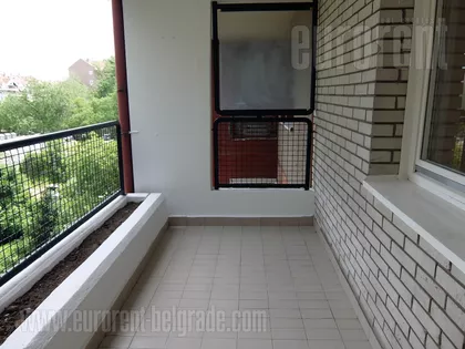 BEŽANIJSKA KOSA 2 | 4zida.rs