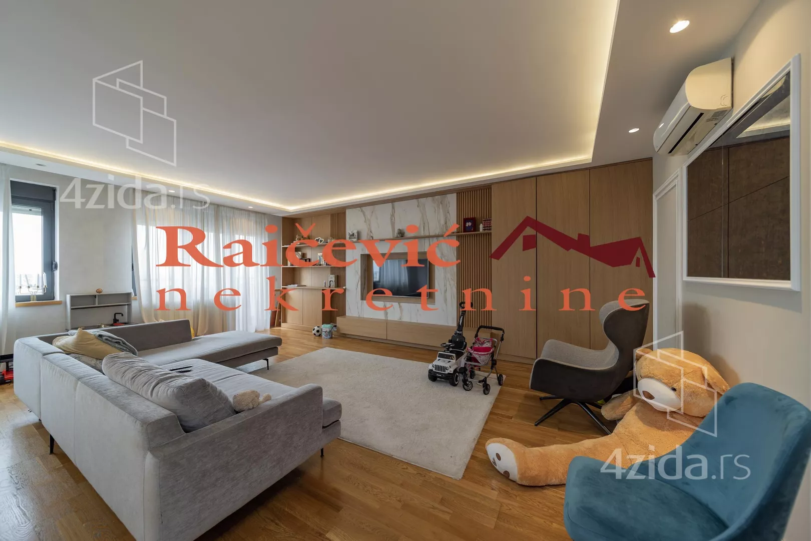 Četvorosoban stan | 4zida