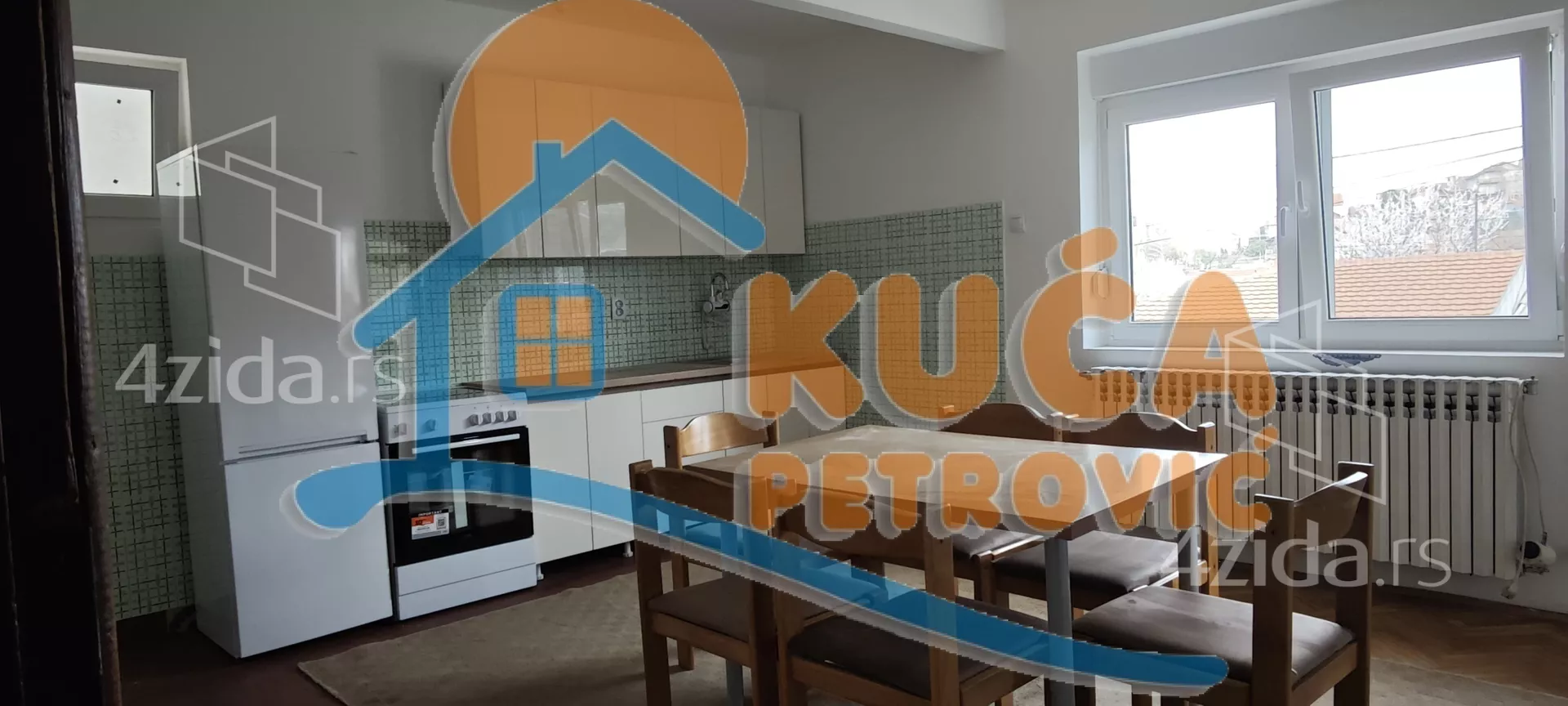 Troiposoban stan | 4zida