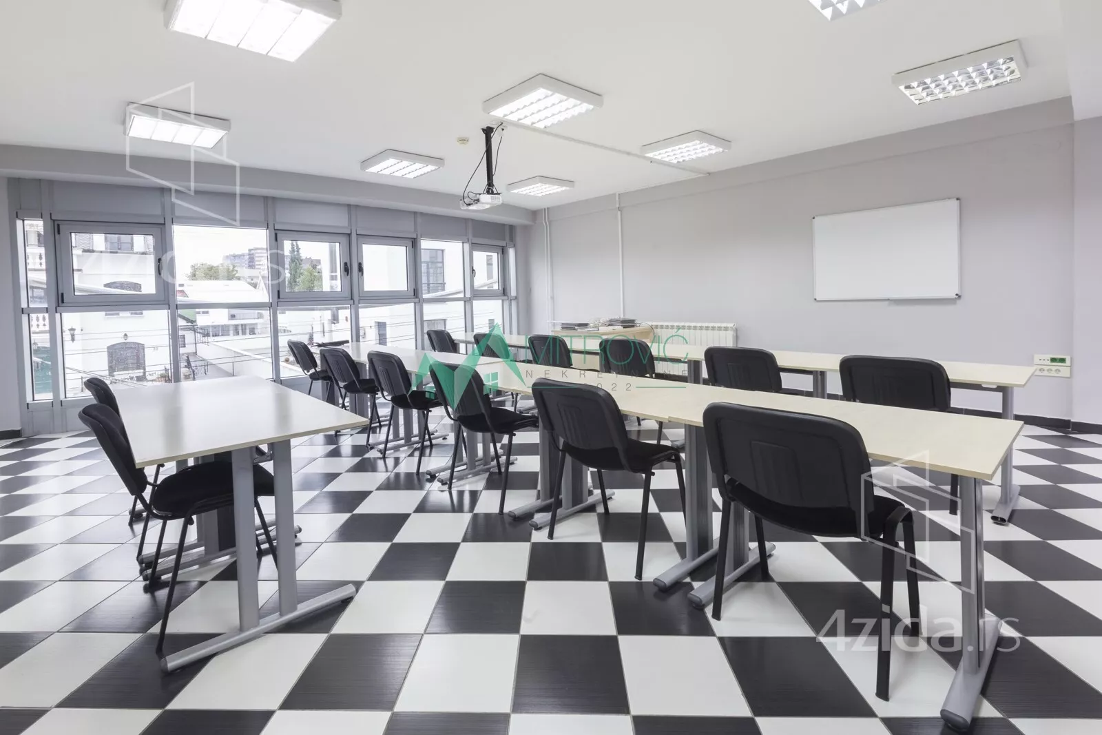 Poslovni prostor | 4zida