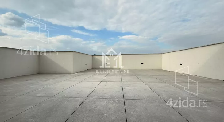 Petosoban stan | 4zida