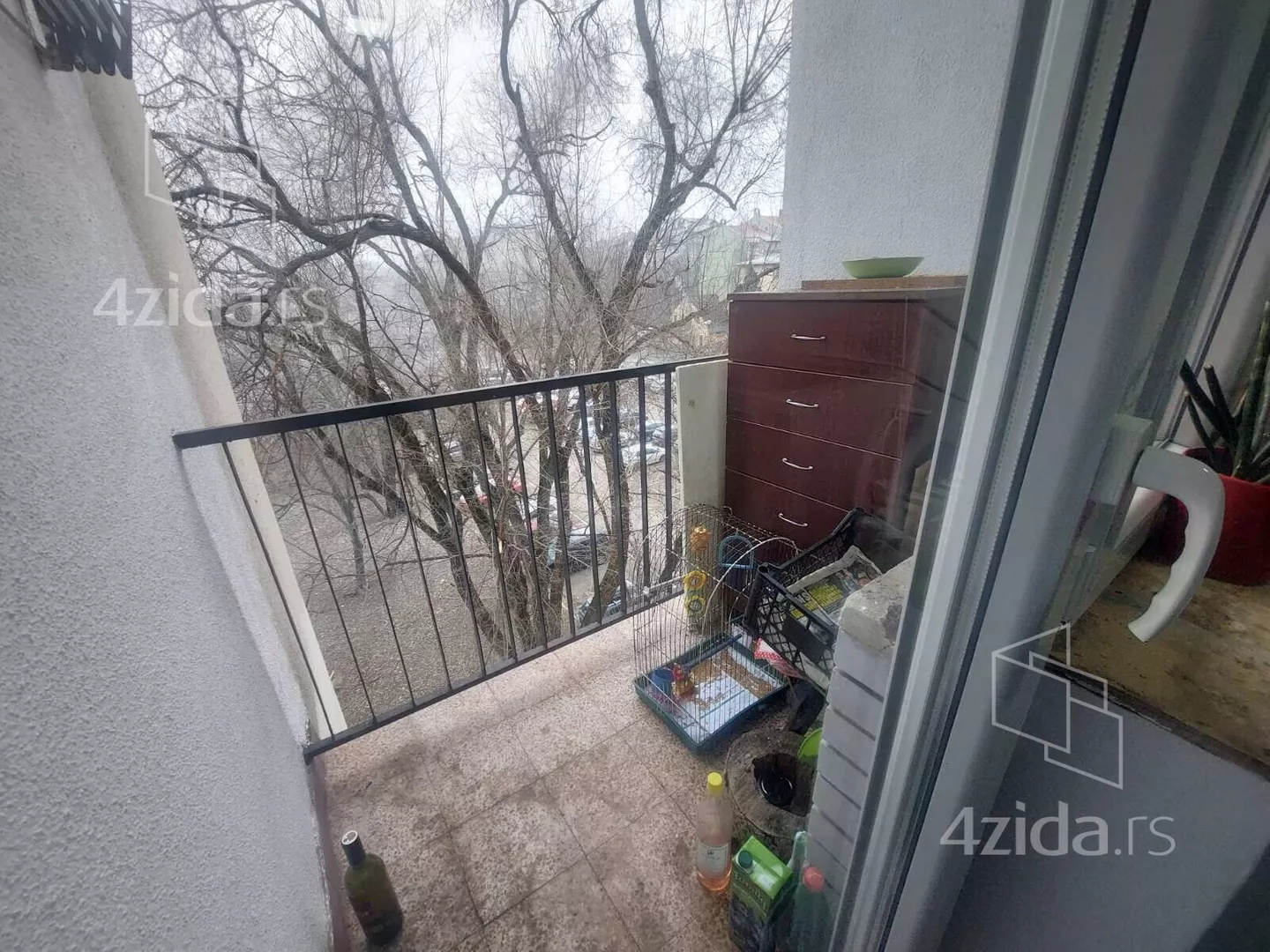 Troiposoban stan | 4zida