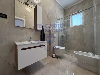 Đakona Avakuma | 4zida.rs