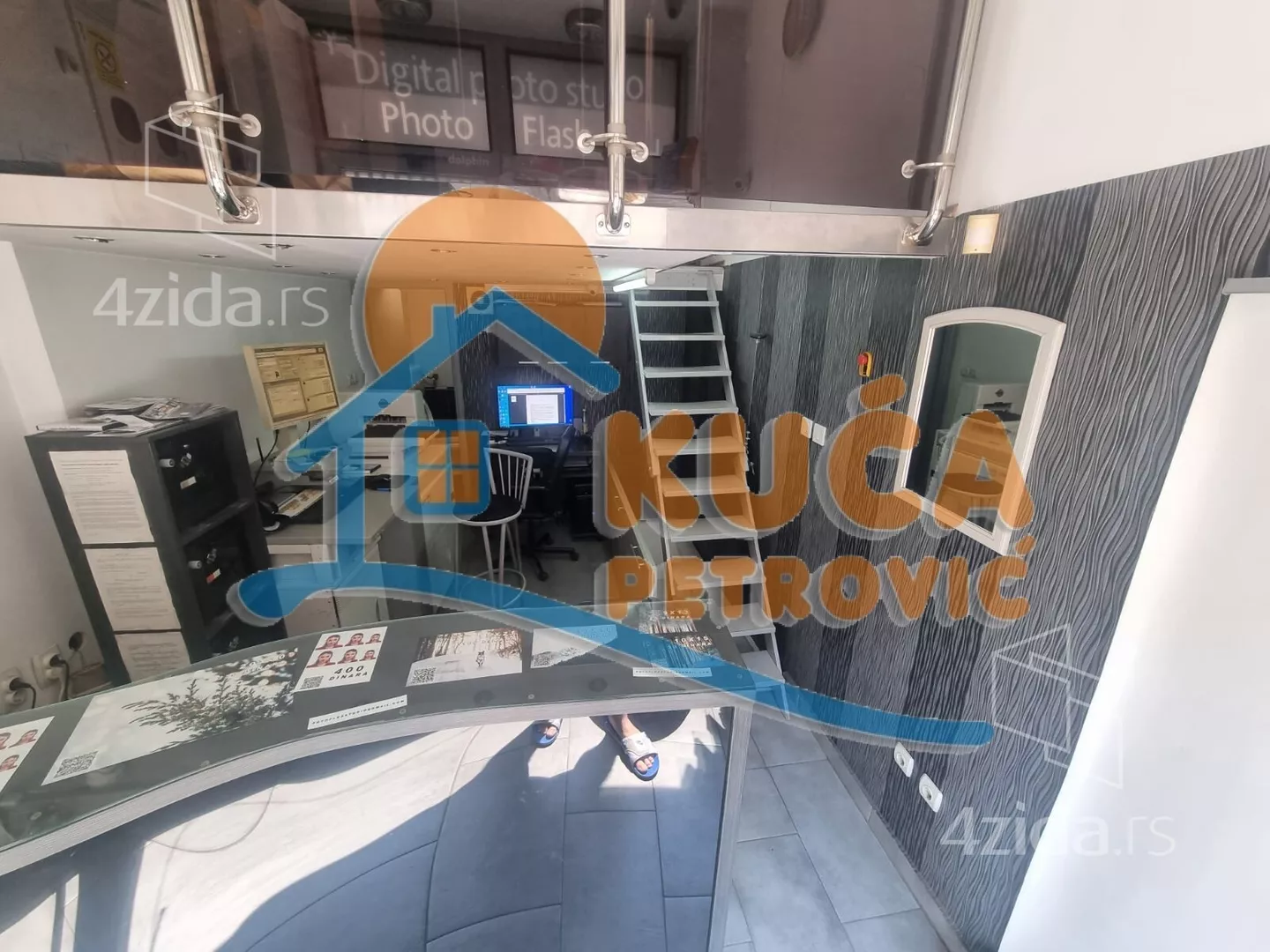 Lokal | 4zida