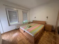 Šestosoban stan | 4zida