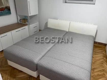 Zvezdarskih jelki | 4zida.rs