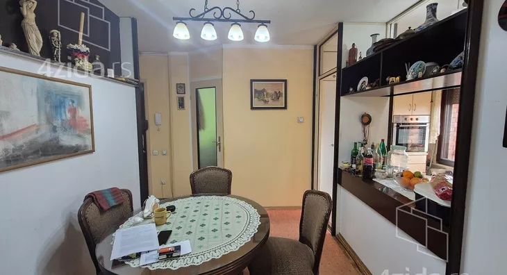 Četvoroiposoban stan | 4zida