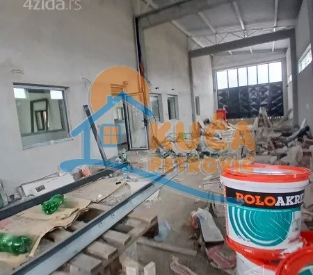 Lokal | 4zida