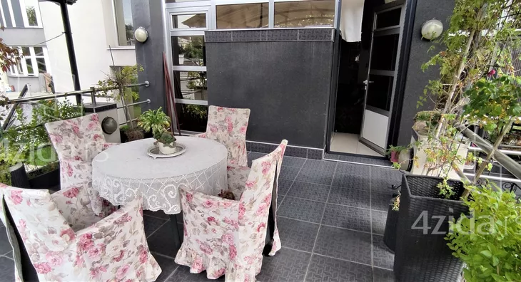 3-etažna kuća | 4zida