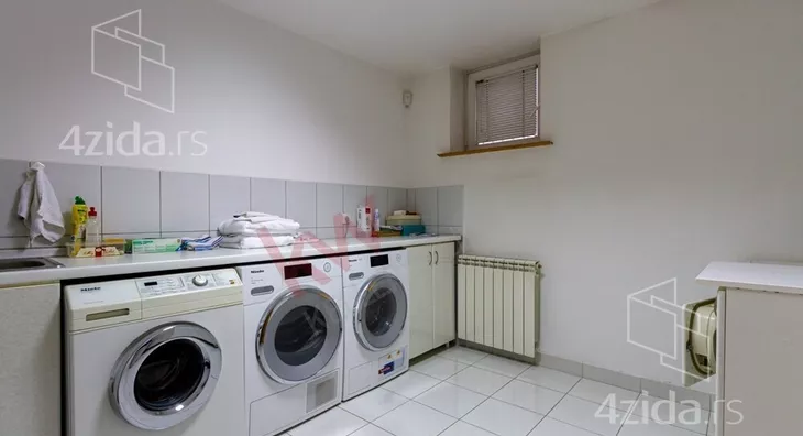 4-etažna kuća | 4zida